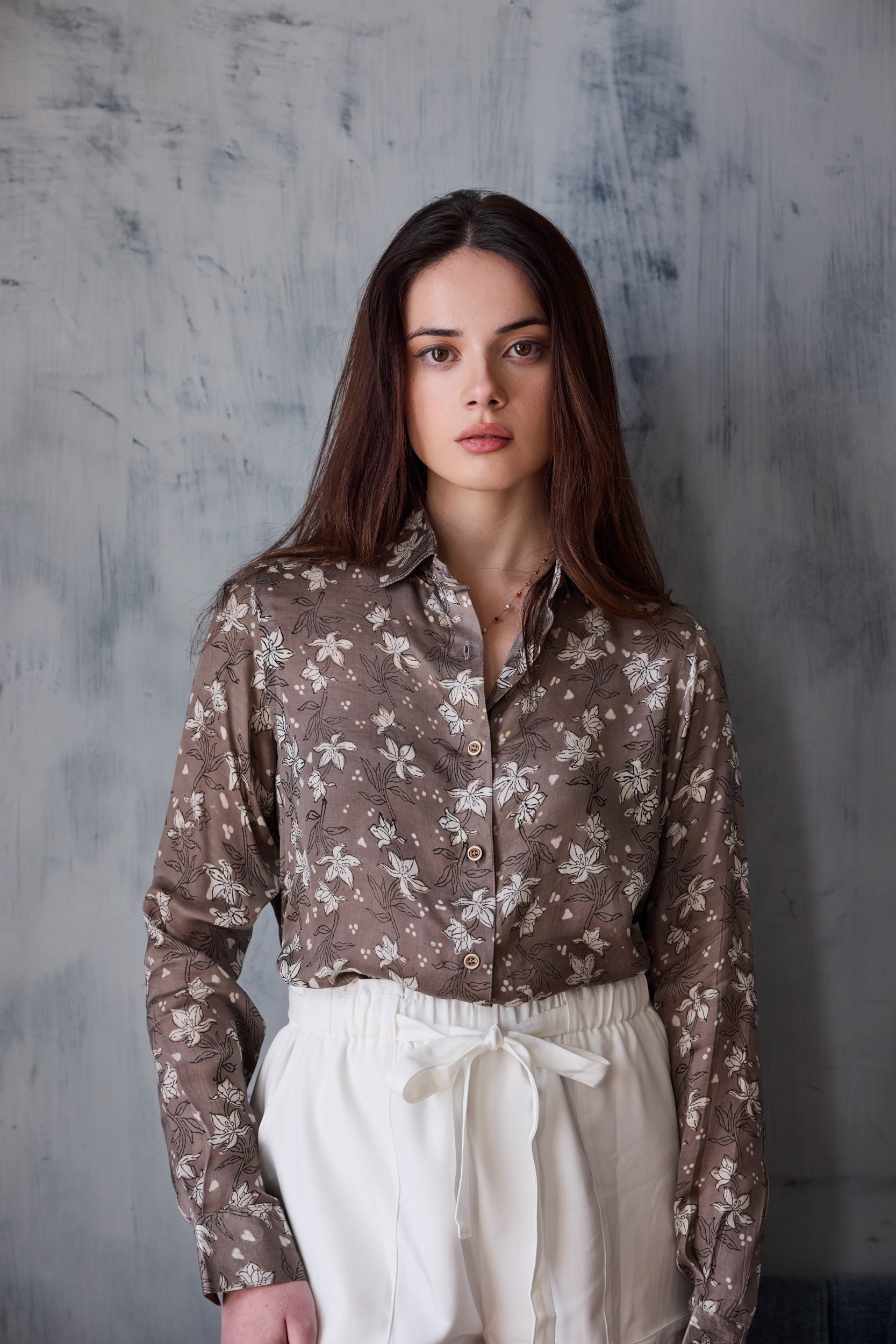 Iris Button Down Shirt - Driftwood Lily